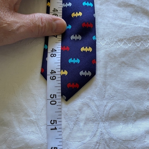 Batman Youth Colorful Bat Signal 100% Silk Tie Boys Purple Standard - Picture 6 of 7